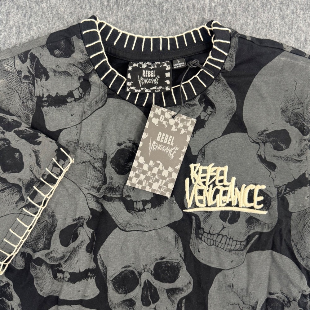 Rebel Vengeance Skull T Shirt Men Large Black Gray All Over Print Streetwear NEW - Picture 1 of 8